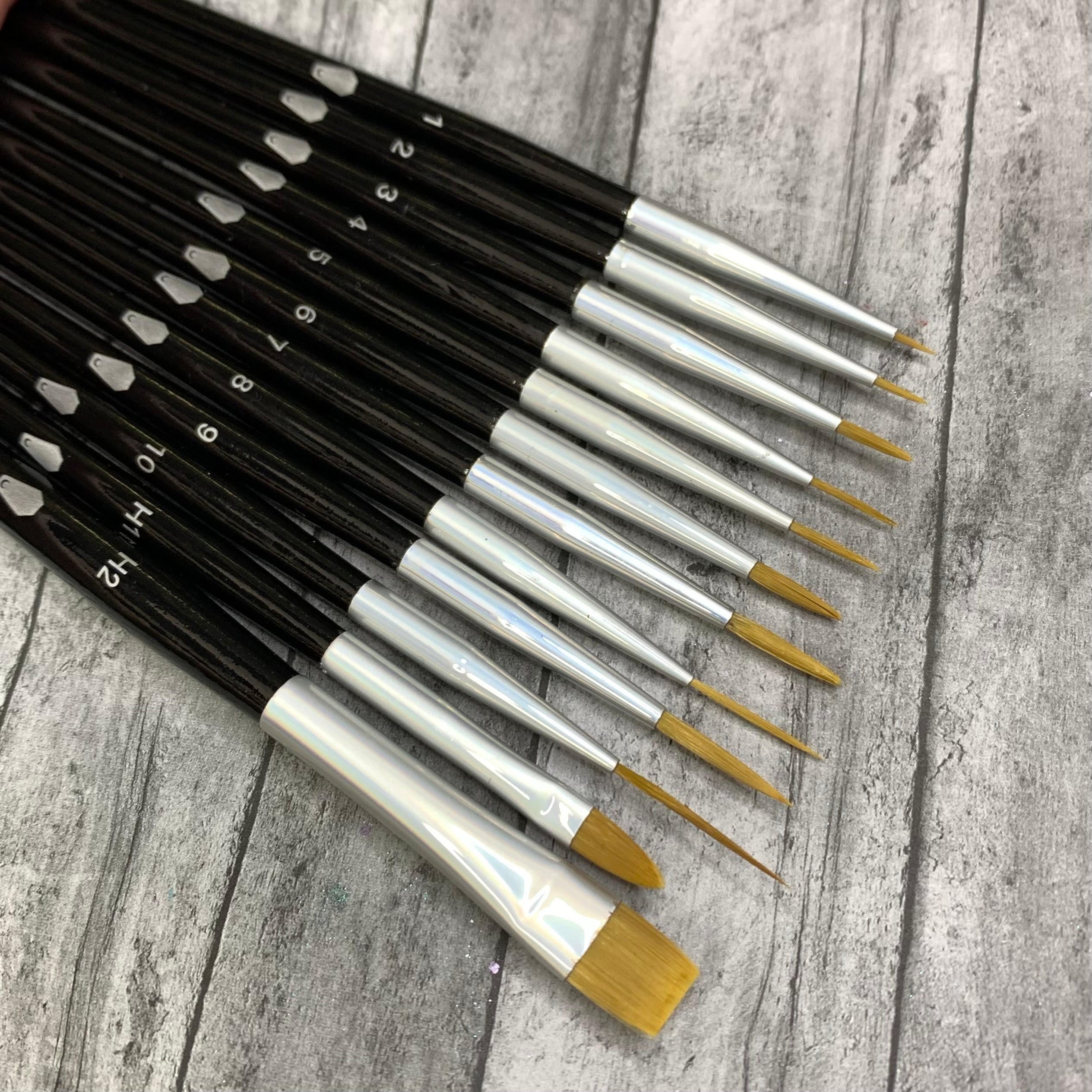 B-Grade 12pc Eyeliner Brush Set (longer handle)